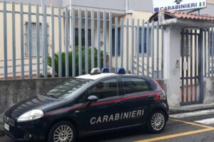 Riposto, minacce continue ai genitori per comprare la droga: 37enne arrestato