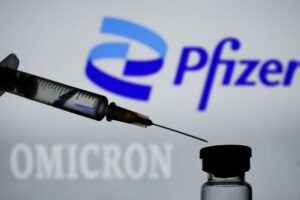 Vaccini, la terza dose di Pfizer neutralizza Omicron: la variante è presente in 57 paesi