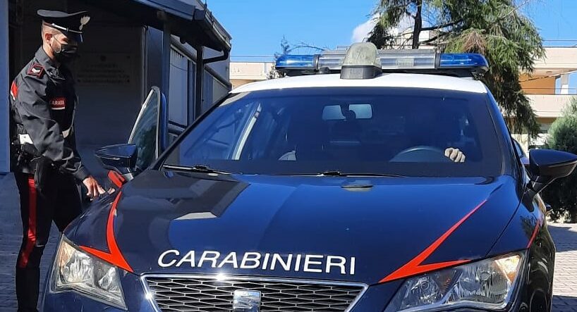 Ramacca, minaccia e insulta i militari che soccorrono i feriti: 35enne denunciato