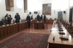 Paternò, a vuoto il Consiglio comunale: nella seduta di stasera basta la presenza di 8 consiglieri