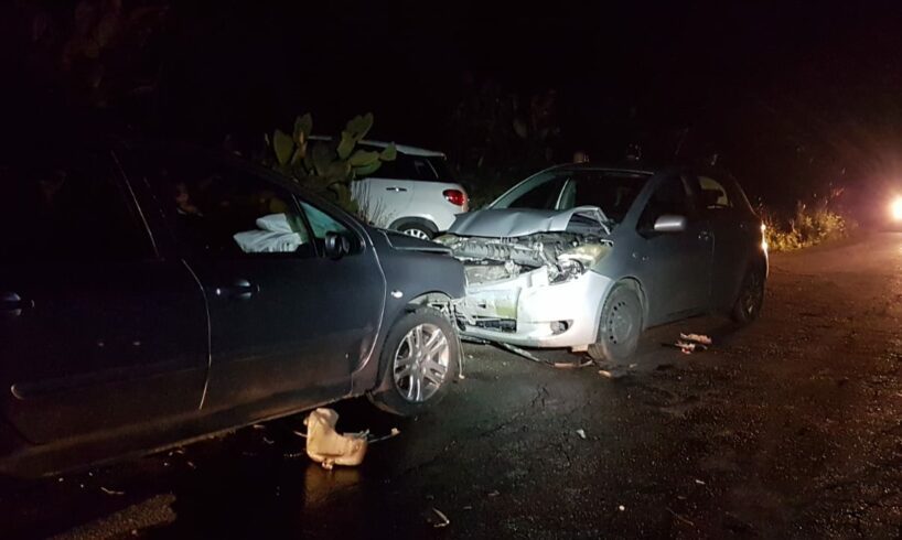 Paternò, tre feriti dopo scontro tra auto: l’incidente sulla SP 57 vicino a c.da Feudo San Vito