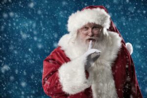 La fake news di Babbo Natale: il Vescovo di Noto svela il mistero