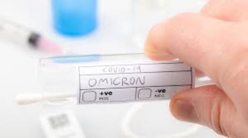 Covid, sintomi lievi per la variante Omicron: stessa conclusione per 3 studi indipendenti
