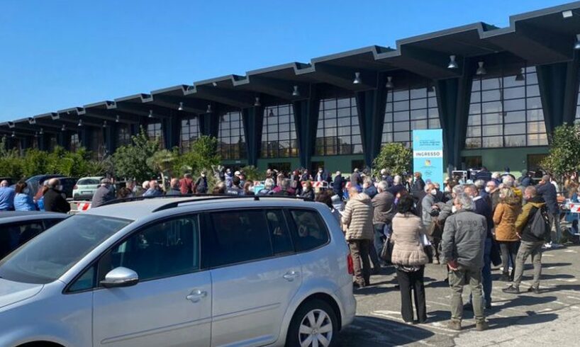 Catania, allo studio misure per aumentare le strutture per la somministrazione dei vaccini: nei centri già attivi apertura prolungata