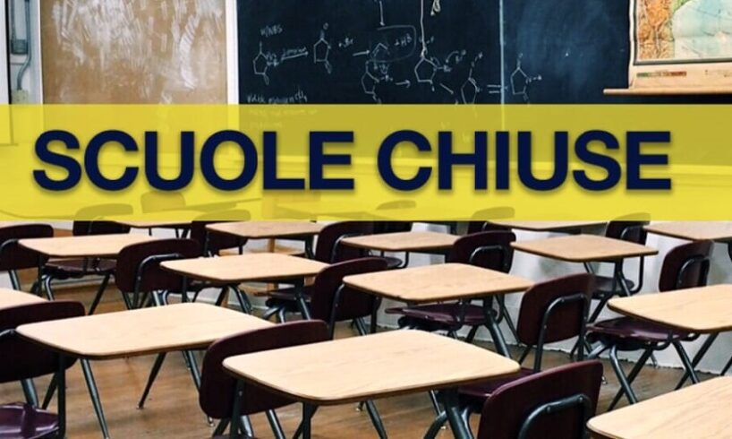 Con una ordinanza da predisporre per ciascun Comune, i due sindaci di Adrano e Biancavilla – Fabio Mancuso e Antonio Bonanno - hanno deciso di prolungare la chiusura delle scuole del territorio almeno fino al prossimo 15 gennaio.