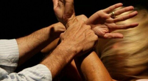 Camporotondo Etneo, minacce e violenze alla moglie: finisce in carcere 32enne già condannato per maltrattamenti