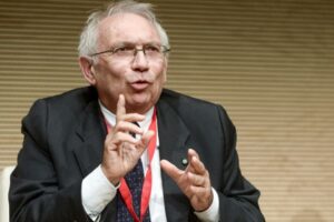 Scuola, per il ministro Bianchi rinvio in Sicilia di 4 giorni è nelle prerogative delle regioni: verso l’impugnazione l’ordinanza della Campania
