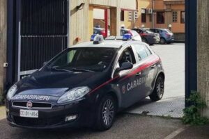 San Pietro Clarenza, botte e minacce alla moglie: 48enne arrestato in flagranza per maltrattamenti