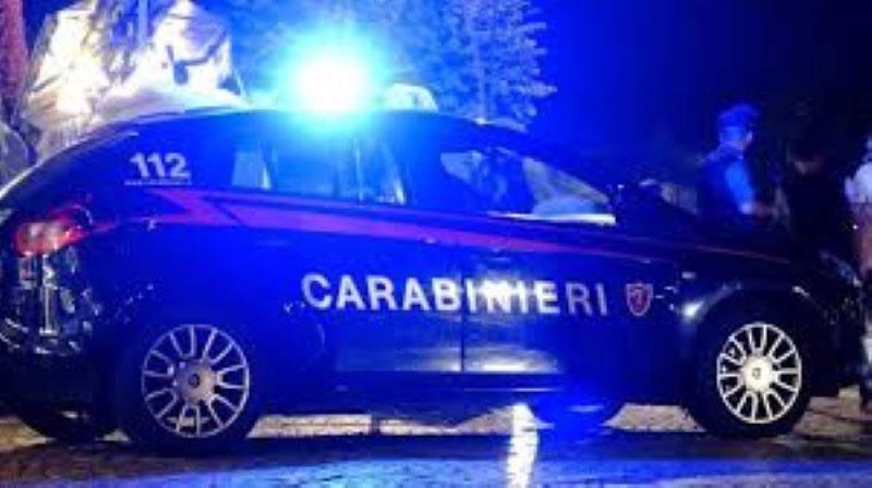Paternò, 24 denunciato per tentato furto in una scuola: sorpreso dopo aver forzato una porta di emergenza