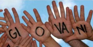 Giovani, l’antieroe conquista la scena: e il ‘tossichello’ diventa figura iconica