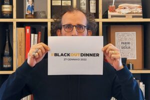 Catania, il patron di Fud capeggia la protesta dei ristoratori: “Spegniamo la luce per non spegnere il lavoro”