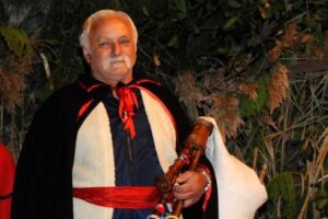 Paternò, addio allo zampognaro Nino Vinciullo: era il suono del Natale nelle novene e nel presepe del Borgo Gancia (VIDEO)