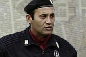 Catania ricorda l’Ispettore Raciti 15 anni dopo la tragica notte allo Stadio: corona di alloro sulla sua tomba