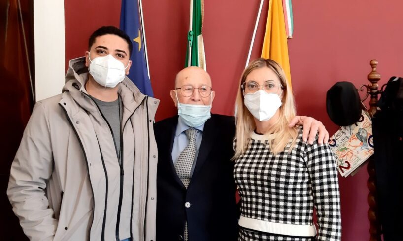 Bronte, si sono dimessi gli assessori Capace e Samperi: i ringraziamenti del sindaco Firrarello