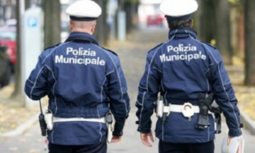 Biancavilla, Comune avvia concorso per assumere 4 vigili urbani: adeguamento contrattuale per agenti in servizio