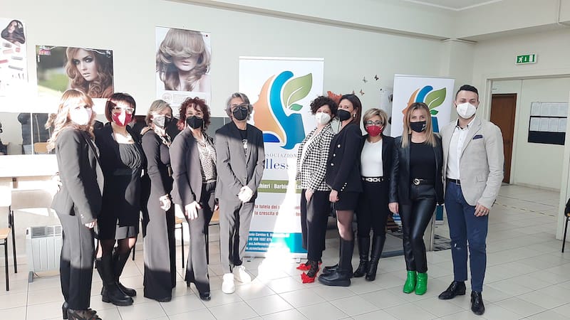 Biancavilla, al via il corso per parrucchiere per le persone con disabilità: “La bellezza non conosce diversità”