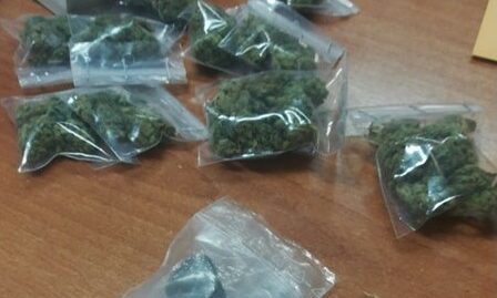 Misterbianco, marijuana e hashish nascosti nel piantone dello sterzo dell’auto: 26enne arrestato in flagranza