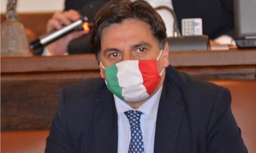 Catania, il sindaco Pogliese presenta ricorso contro la sua sospensione: no ad accesso atti dal Ministero dell’Interno