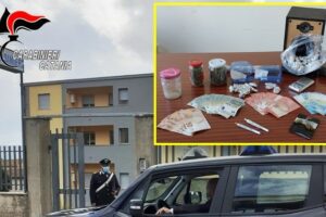Vizzini, in casa nascondeva droga e soldi: 47enne arrestato in flagranza