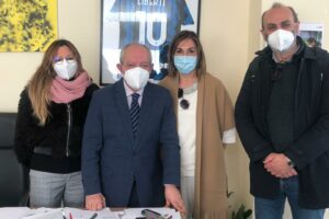 Paternò: “Scuola va vissuta in presenza”. Comitato ‘Punto e a capo’ incontra il Commissario Covid Liberti