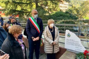 A Biancavilla la cerimonia ufficiale del “Giorno del Ricordo”: consegnate dal prefetto due medaglie ai parenti delle vittime delle foibe