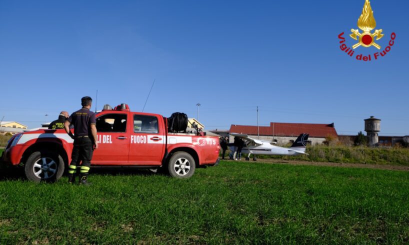 Catania, velivolo dell’Aeroclub va fuori pista nella zona di Bicocca: nessun ferito