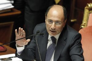 Regione, Schifani: “Miccichè candidato alla presidenza? Gli dico fermati. Evitiamo il 2012”