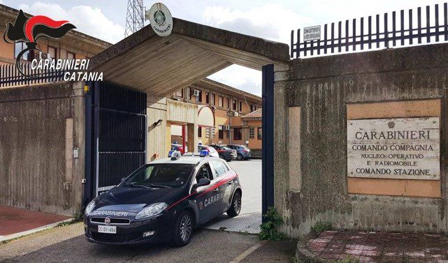 San Gregorio, il ‘ladro di merendine’ tenta un furto nel vivaio: di nuovo arrestato