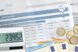 Catania, bolletta della luce di mille euro manda in subbuglio una famiglia: ma la società gliene doveva 1200