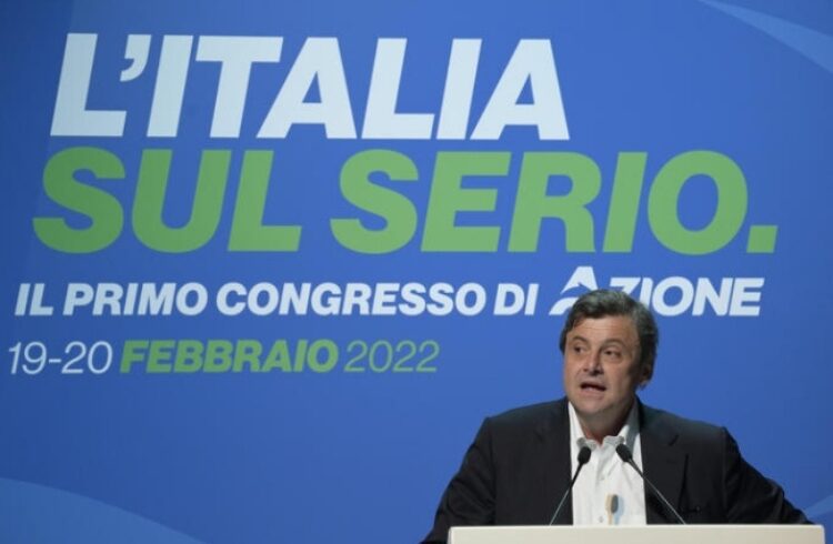 Al Congresso di Azione Calenda chiude la porta a Conte e Meloni: “Mai con i populisti e con i sovranisti”