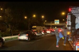 Sicilia, protesta autotrasportatori: Falcone chiede intervento risolutivo di Draghi. Per la Coldiretti è una calamità