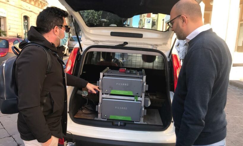Biancavilla, Italgas monitora sicurezza rete cittadina con sistema Picarro. Il sindaco: “Dopo Ravanusa anche tecnologia ci aiuta”