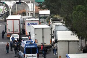 Sciopero Tir, sospesi (per ora) i blocchi stradali: tavolo tecnico al PalaRegione di Catania