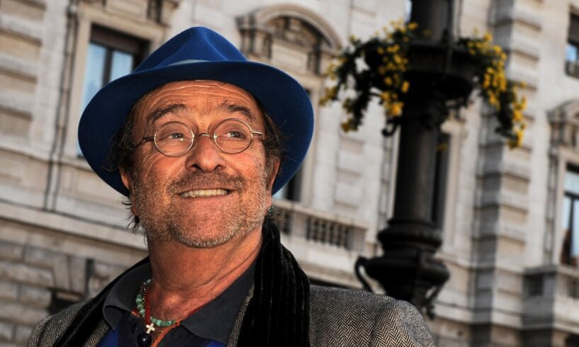 “Non ci credo sono passati dieci anni”. Sui social l’amico Massimo Cotto ricorda Lucio Dalla scomparso nel 2012