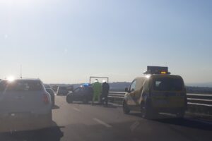 Belpasso, incidente sulla SS 121 coinvolge due mezzi: non ci sono feriti gravi