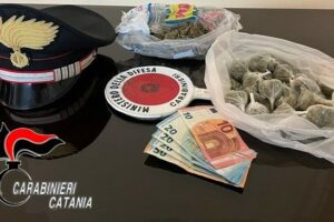 Catania, il ‘pony express’ della marijuana: 38enne consegnava la roba a bordo di uno scooter elettrico