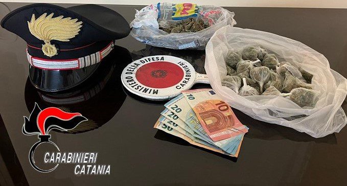 Catania, il ‘pony express’ della marijuana: 38enne consegnava la roba a bordo di uno scooter elettrico