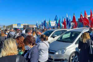 Vertenza Pfizer, tavolo crisi alla Regione il 18 marzo: se va male si va a Roma