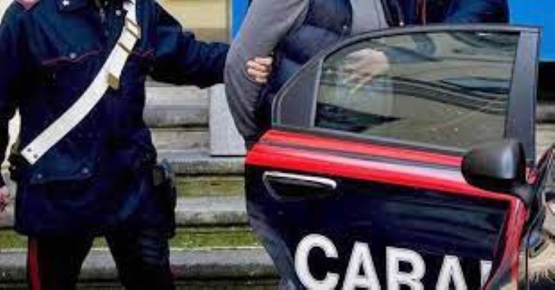 Mafia, indagine “The gift” a Catania per estorsioni a commercianti e cittadini: 10 misure cautelari