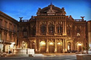 Catania, stabilizzati 32 precari storici del Teatro Massimo Bellini. I sindacati: “Bene, ora pensiamo ai concorsi”