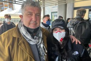 Ristoratore vola dalle Eolie in Polonia per riabbracciare la figlia 15enne: la moglie è ucraina