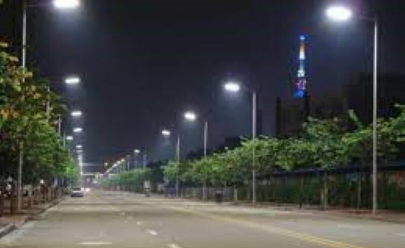 Bronte, 3 mln dalla Regione per l’efficientamento energetico: nuovi pali della luce e nuovi corpi illuminanti