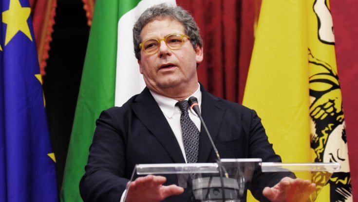 Forza Italia, Miccichè non lascia la carica di coordinatore regionale: il partito è spaccato sui candidati di Palermo e Regione