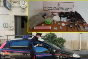 Aci Catena, armi e droga nascosti in un cantiere edile chiuso per fallimento: dentro una busta in un’intercapedine