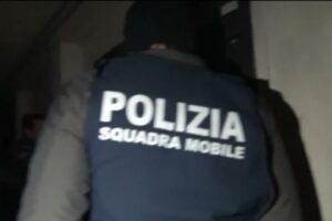 Catania, operazione antidroga ‘Mezzaluna’ nel rione di San Giovanni Galermo: arresti e perquisizioni (VIDEO)