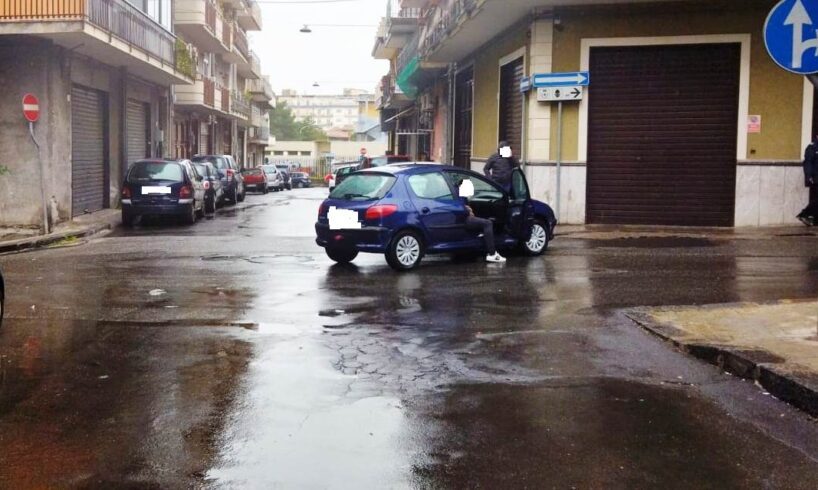 Paternò, scontro tra due auto tra via Machiavelli e via Foscolo: ferita una donna di 45 anni