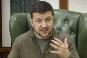 Ucraina, Zelensky parla oggi a Montecitorio in videocollegamento: polemiche sui probabili assenti