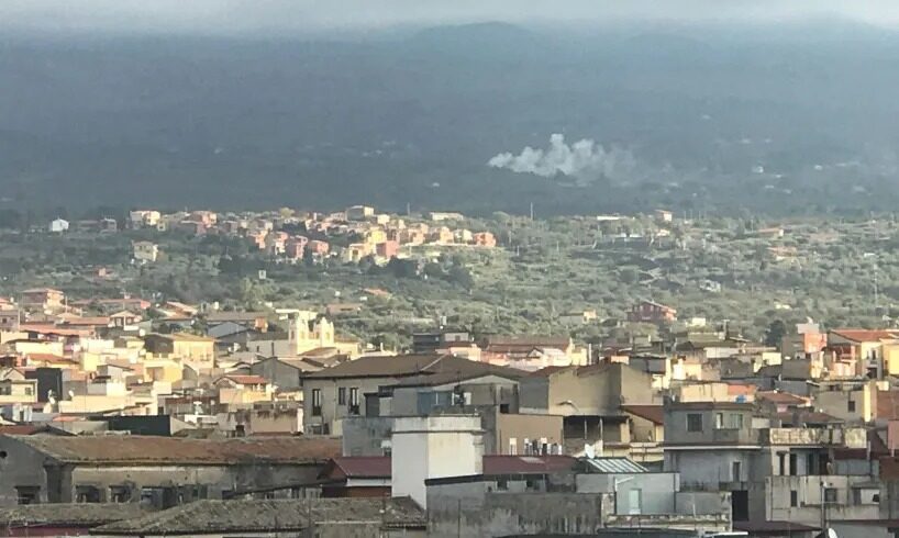 Adrano, tenta furto nella zona delle Vigne: sul furgone già caricata una Vespa d’epoca. Denunciato 51enne