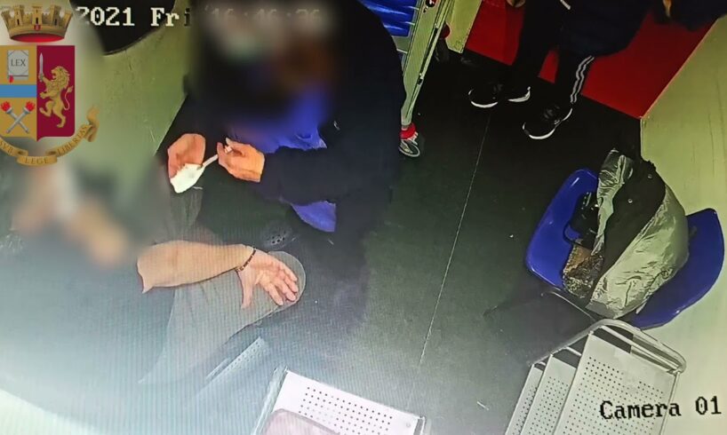 Covid, nuovo arresto per l’infermiera delle finte vaccinazioni: siero nella garza per 47 utenti