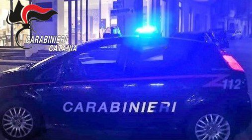 San Gregorio di Catania, pusher di Piazza Marconi consegna dosi di cocaina ai militari: denunciato